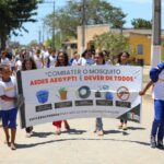 Estudantes de Quixaba...