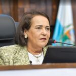 Carla Machado busca...