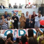 176 anos de...