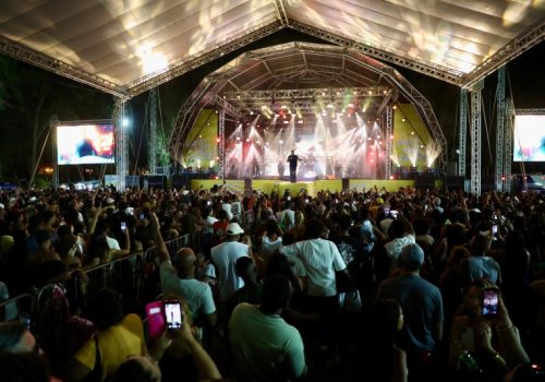 16932_41e4d76e58766a860812952584812f02